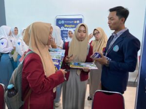 UHT Hadiri Pameran Pendidikan MGBK Kabupaten Kediri di Convention Hall SLG