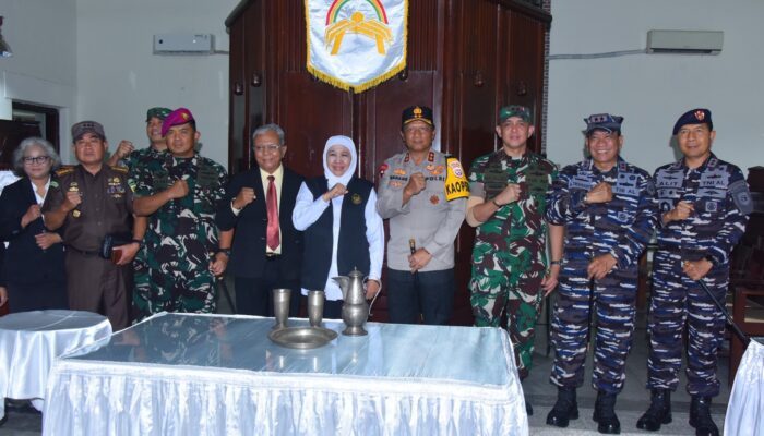 Pangkoarmada II Bersama Jajaran Forkopimda Jatim Pantau Malam Perayaan Natal 2025