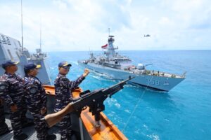 Pangkoarmada II Pimpin Serial Latihan Unsur Kogasgabfib Latopshantai 2025